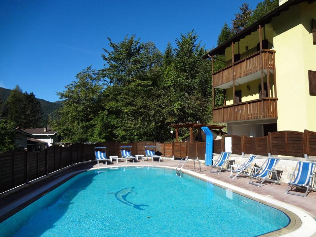 Residence Ai Tovi Bezzecca Exterior photo